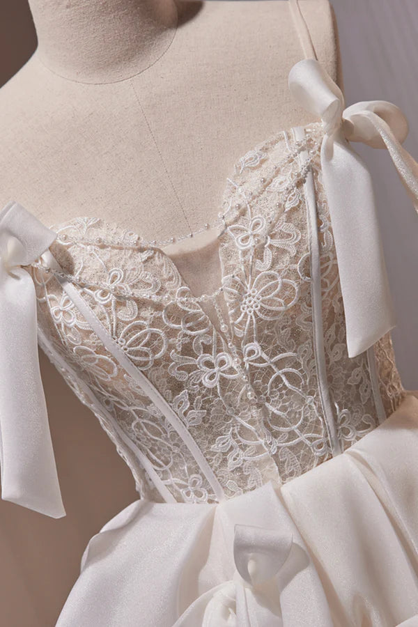 Wholesale Lovely Spaghetti Strap Lace Short Prom Dress Light Champagne Party Dress